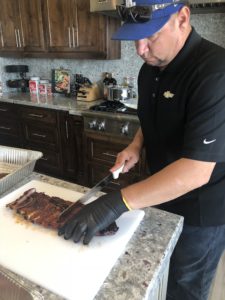 Robert Hight doing ribs